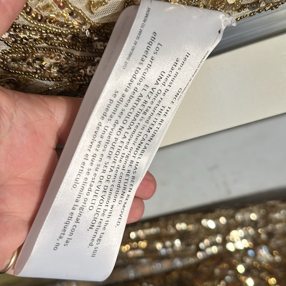 MAC DUGGAL EMBELLISHED LEAF EVENING GOWN #5107
Worn for 2 hours - Picture 11 of 11